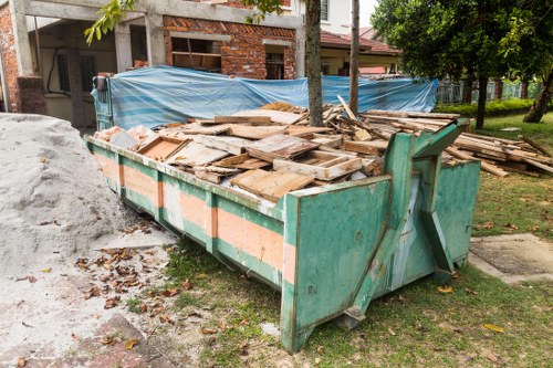 Professional team conducting home clearance in Mottingham